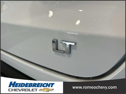 Used 2024 Chevrolet Trax LT w/ Driver Confidence Package FWD image 35