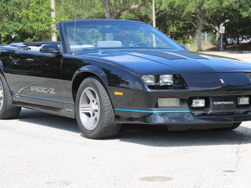 Used 1988 Chevrolet Camaro LT RWD image 12