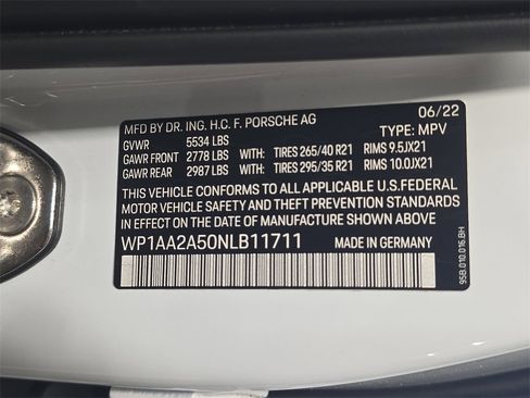Used 2022 Porsche Macan image 33