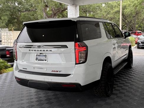 Used 2022 Chevrolet Suburban RST w/ Luxury Package AWD/4WD image 12