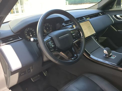Certified 2025 Land Rover Range Rover Velar Dynamic SE AWD/4WD image 10