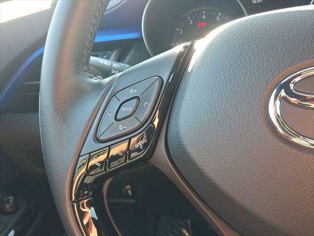 Certified 2022 Toyota C-HR XLE FWD image 17