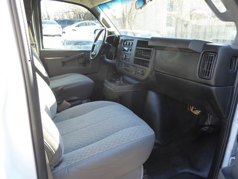 Used 2017 Chevrolet Express 2500 LS image 21