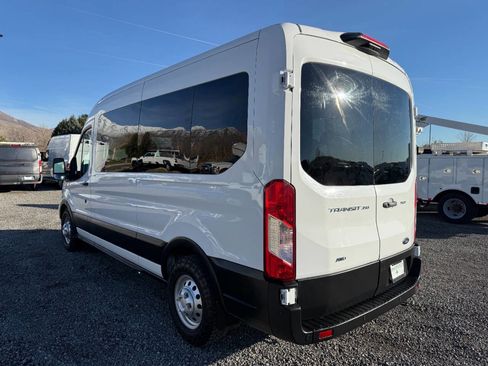 Used 2023 Ford Transit 350 XLT image 5