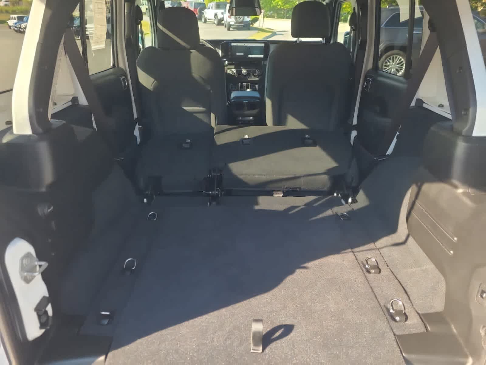 Used 2026 Jeep Wrangler Unlimited Sport AWD/4WD image 9