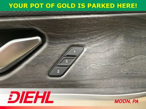 Used 2025 Jeep Grand Cherokee Limited w/ Black Appearance Package image 24