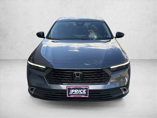 Used 2023 Honda Accord Touring image 2