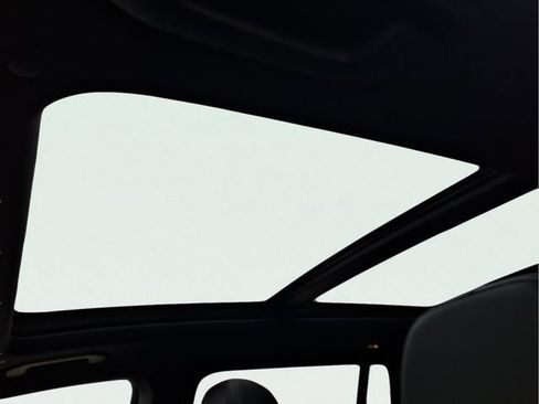 Used 2025 Mercedes-Benz GLS 450 4MATIC image 18