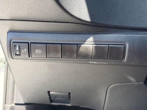 Used 2024 Toyota Corolla LE FWD image 7