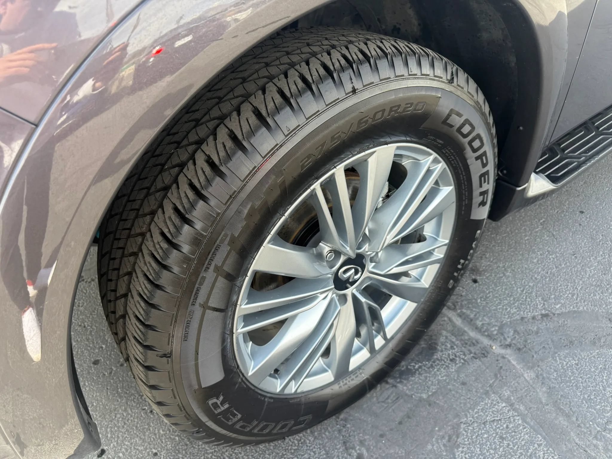 Used 2023 INFINITI QX80 Luxe w/ Cargo Package AWD/4WD image 31