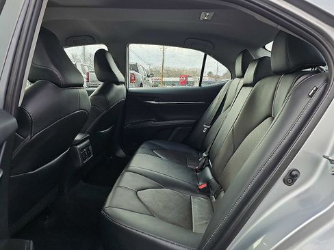 Used 2023 Toyota Camry XSE image 10