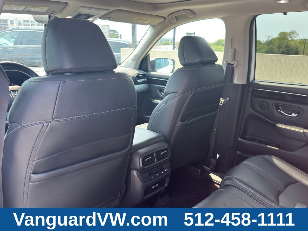 Used 2023 Honda Pilot Touring image 28