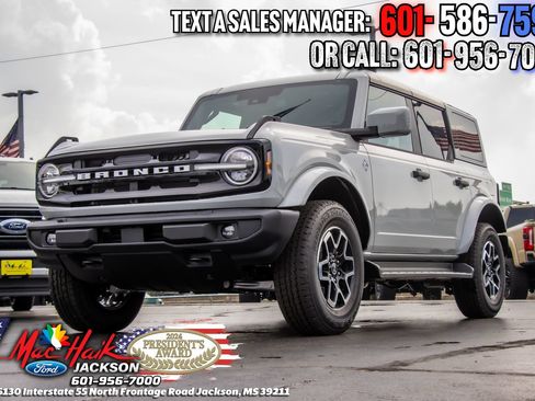 New 2026 Ford Bronco Outer Banks AWD/4WD image 4