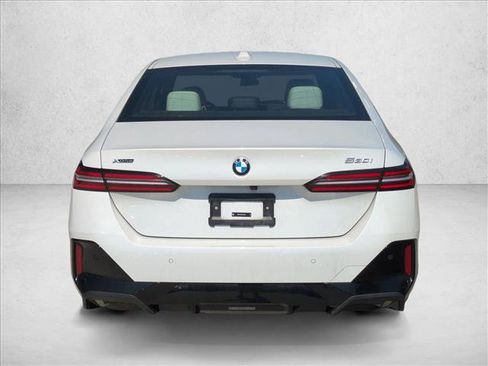 Used 2025 BMW 530i xDrive w/ M Sport Package AWD/4WD image 6