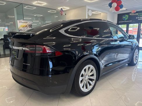 Used 2020 Tesla Model X AWD/4WD image 12