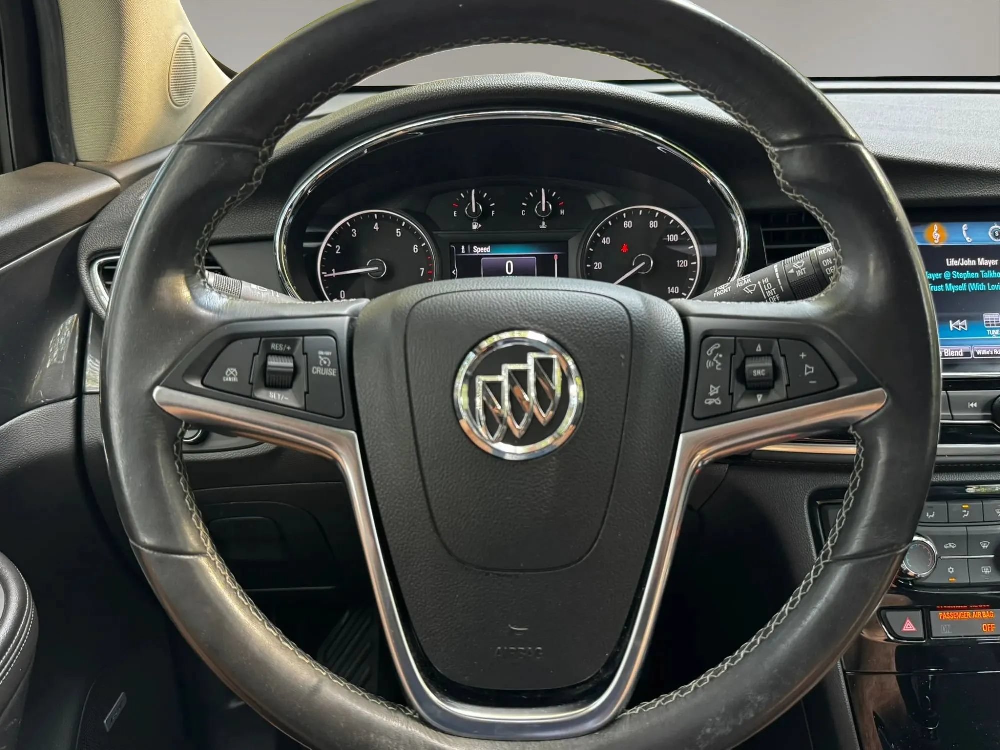 Used 2019 Buick Encore Sport Touring FWD image 17