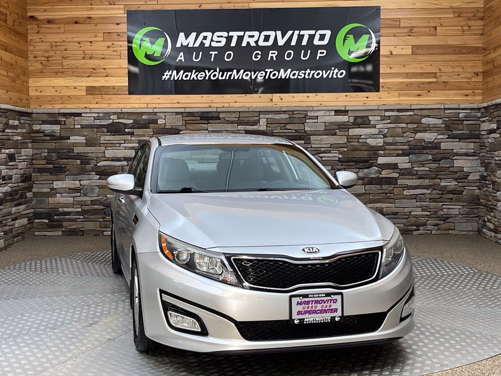 Used 2015 Kia Optima LX FWD image 2