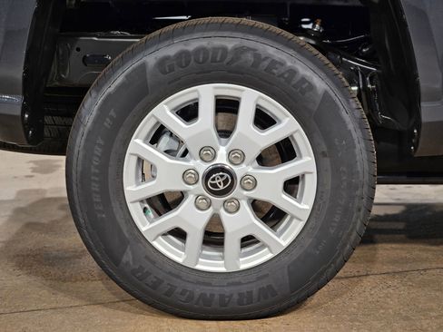 New 2026 Toyota Tacoma SR5 AWD/4WD image 22