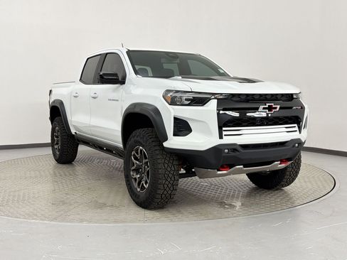 Used 2024 Chevrolet Colorado ZR2 w/ ZR2 Convenience Package III image 7