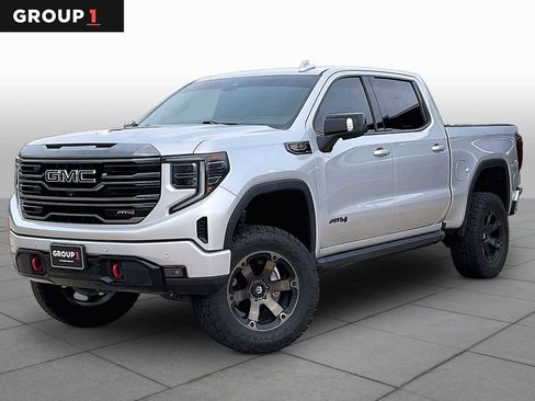 Used 2022 GMC Sierra 1500 AT4 w/ AT4 Premium Package AWD/4WD image 1