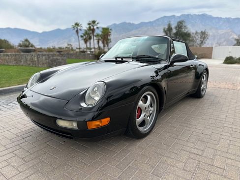 Used 1996 Porsche 911 Carrera image 2