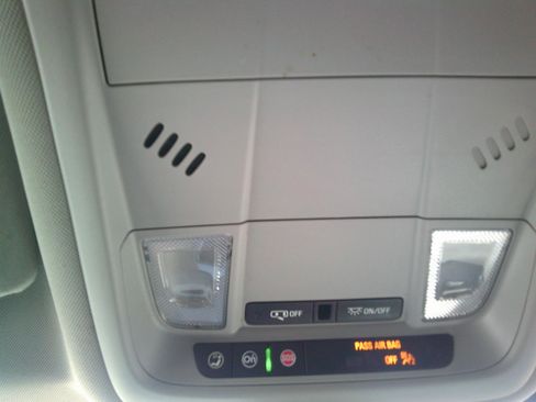 Used 2022 GMC Terrain SLE w/ Driver Convenience Package image 20