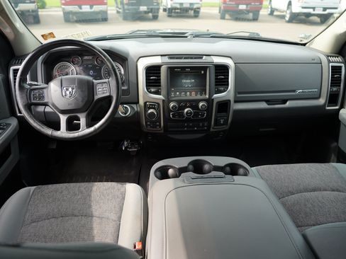 Used 2017 RAM 1500 Big Horn AWD/4WD image 23