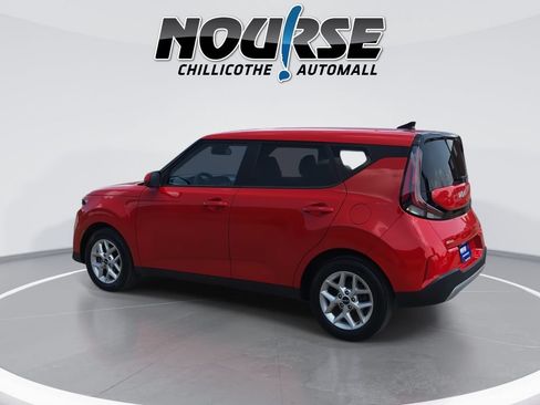 Used 2024 Kia Soul LX w/ Option Group 015 FWD image 6