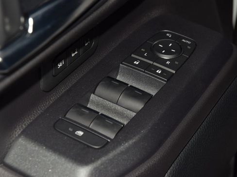 Used 2025 Toyota Land Cruiser image 49