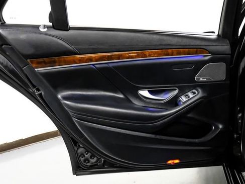 Used 2017 Mercedes-Benz S 550 Sedan image 53