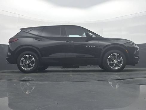 Used 2025 Chevrolet Blazer LT FWD image 33