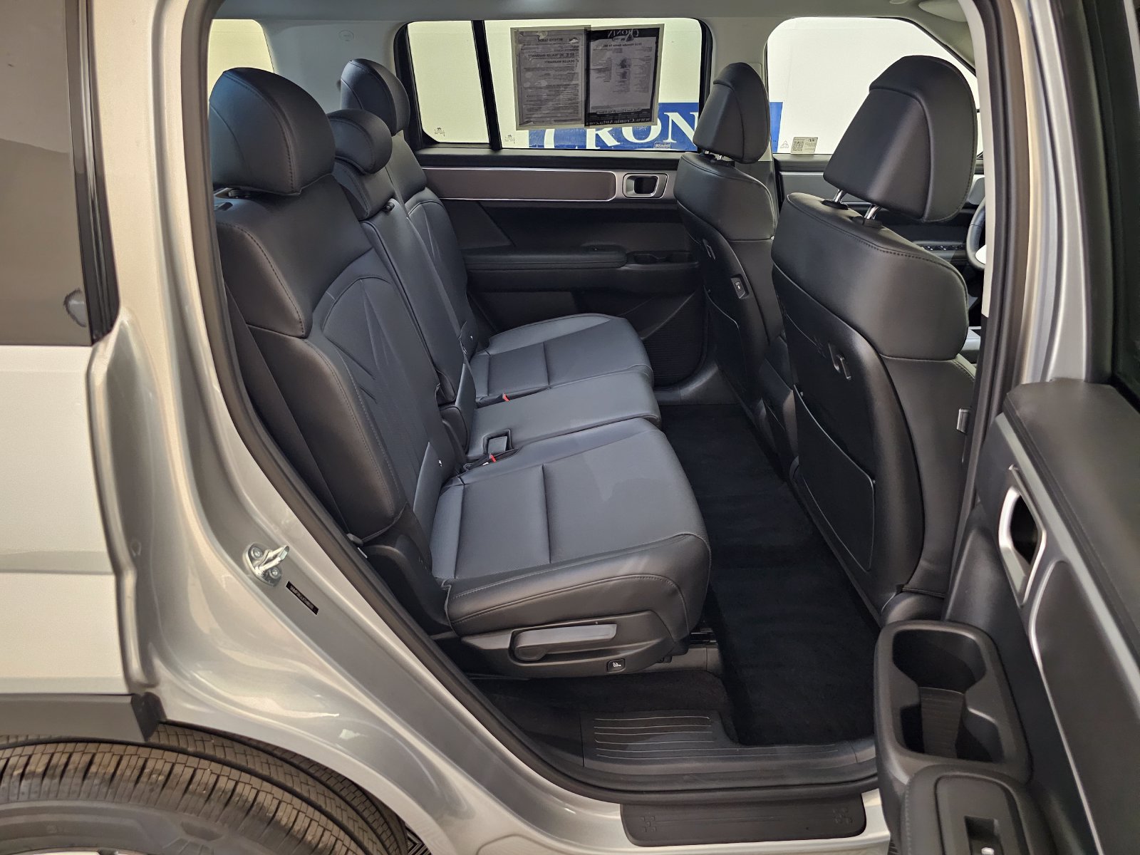 Used 2026 Hyundai Santa Fe SEL FWD image 24