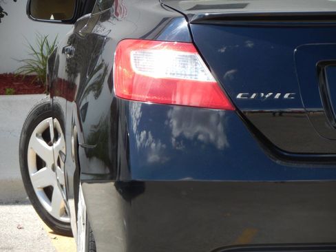 Used 2006 Honda Civic LX image 1