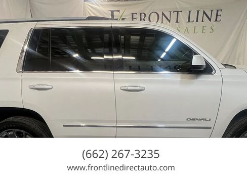 Used 2017 GMC Yukon Denali AWD/4WD image 8