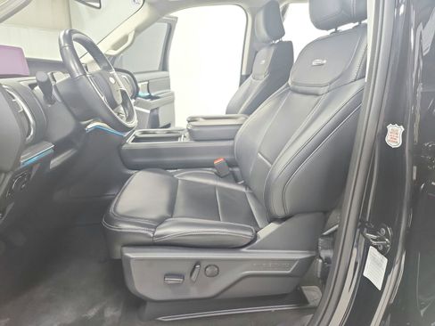 Used 2025 Ford Expedition Max Platinum AWD/4WD image 19