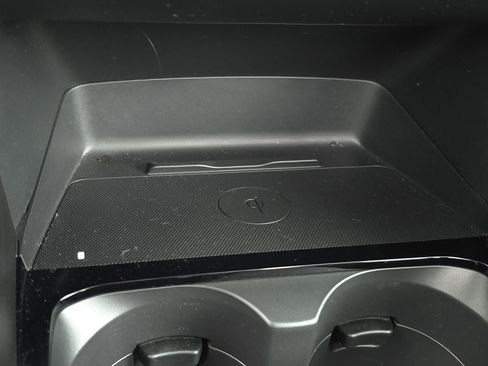 Used 2024 MAZDA MAZDA3 Hatchback w/Premium Plus Pkg image 13