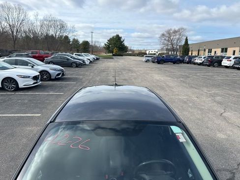 Used 2015 Ford Fiesta SE image 8