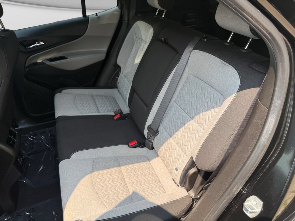 Used 2022 Chevrolet Equinox LT AWD/4WD image 18
