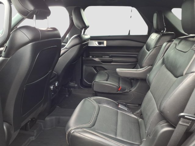 Used 2020 Ford Explorer ST w/ ST High-Performance Pack AWD/4WD image 17