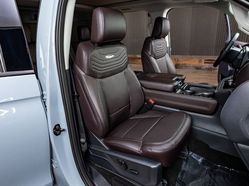 Used 2025 Ford Expedition Platinum w/ Platinum Ultimate Package image 30