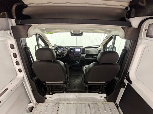 Used 2024 RAM ProMaster 2500 w/ Convenience Group FWD image 28