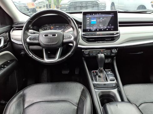 Used 2022 Jeep Compass Limited w/ Sun and Sound Group AWD/4WD image 13