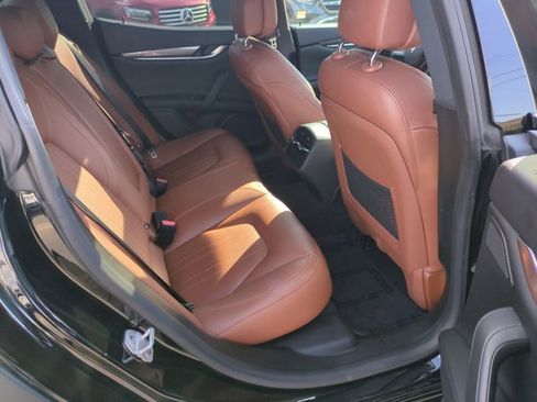 Used 2019 Maserati Ghibli RWD image 21