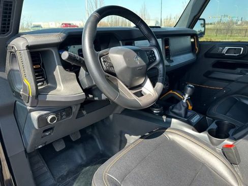 Used 2024 Ford Bronco Badlands w/ Sasquatch Package AWD/4WD image 12