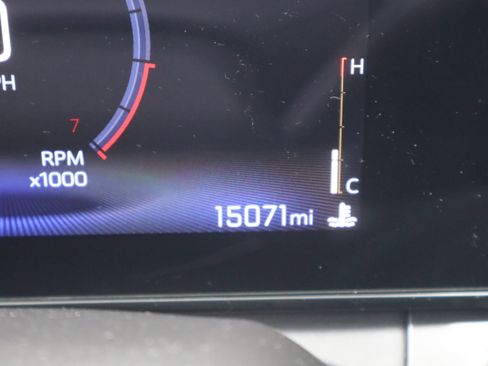 Certified 2024 Chevrolet Trax ACTIV w/ Sunroof Package image 26