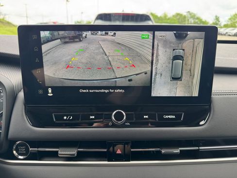 Used 2025 Mitsubishi Outlander SE FWD image 18