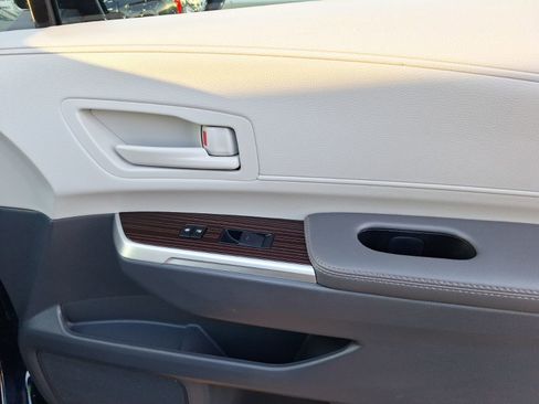 Used 2024 Toyota Sienna LE image 34