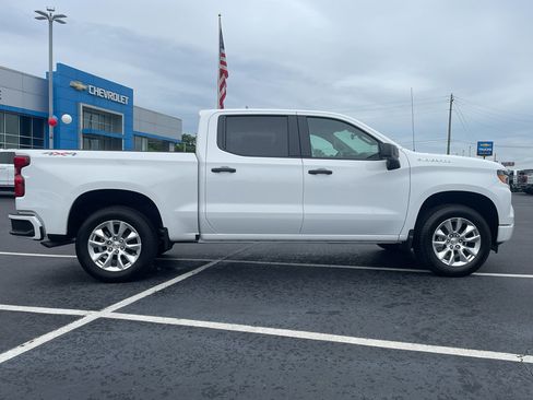 New 2026 Chevrolet Silverado 1500 Custom AWD/4WD image 4