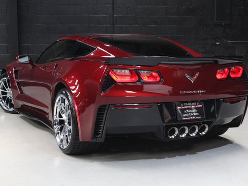 Used 2019 Chevrolet Corvette Grand Sport RWD image 15