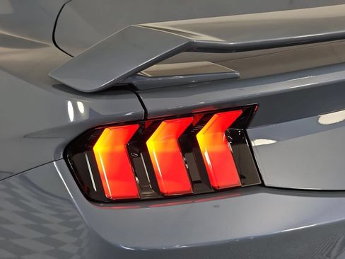 Used 2025 Ford Mustang GT w/ GT Performance Package RWD image 28